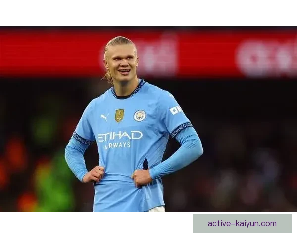 哈兰德再创佳绩，助力曼城迈向三冠王目标，状态回暖值得关注